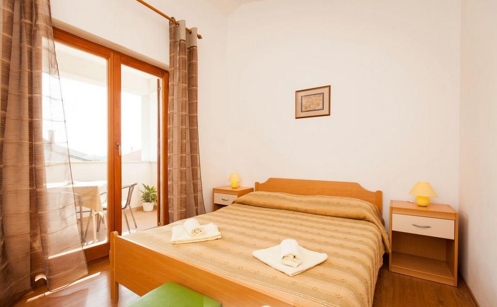 Apartments Hrvatin Rovinj Bagian luar foto